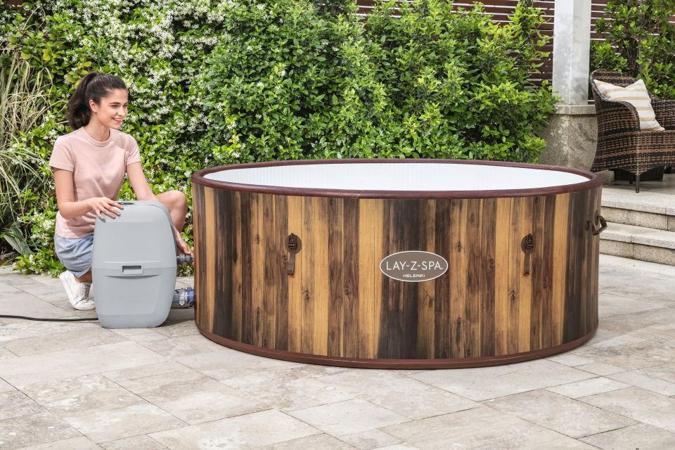 Lay-Z-Spa® 60025 Helsinki Smart AirJet Plus™ Şişme Spa Havuzu, Mobil Uygulama Kontrollü, 5-7 kişilik