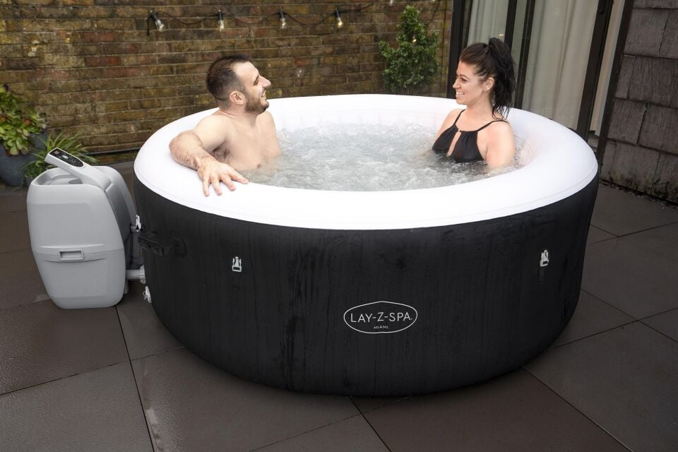 Lay-Z-Spa® 60001 Miami AirJet™ Şişme Spa Havuzu, 2-4 kişilik