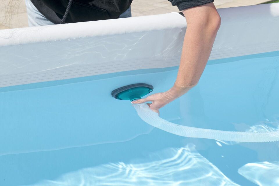 Bestway AquaPristine Pool Vacuum
