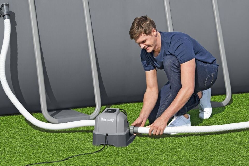 Flowclear™ 58678 Hydrogenic™ 6 G/H Tuzlu Su Havuz Klorlama Sistemi