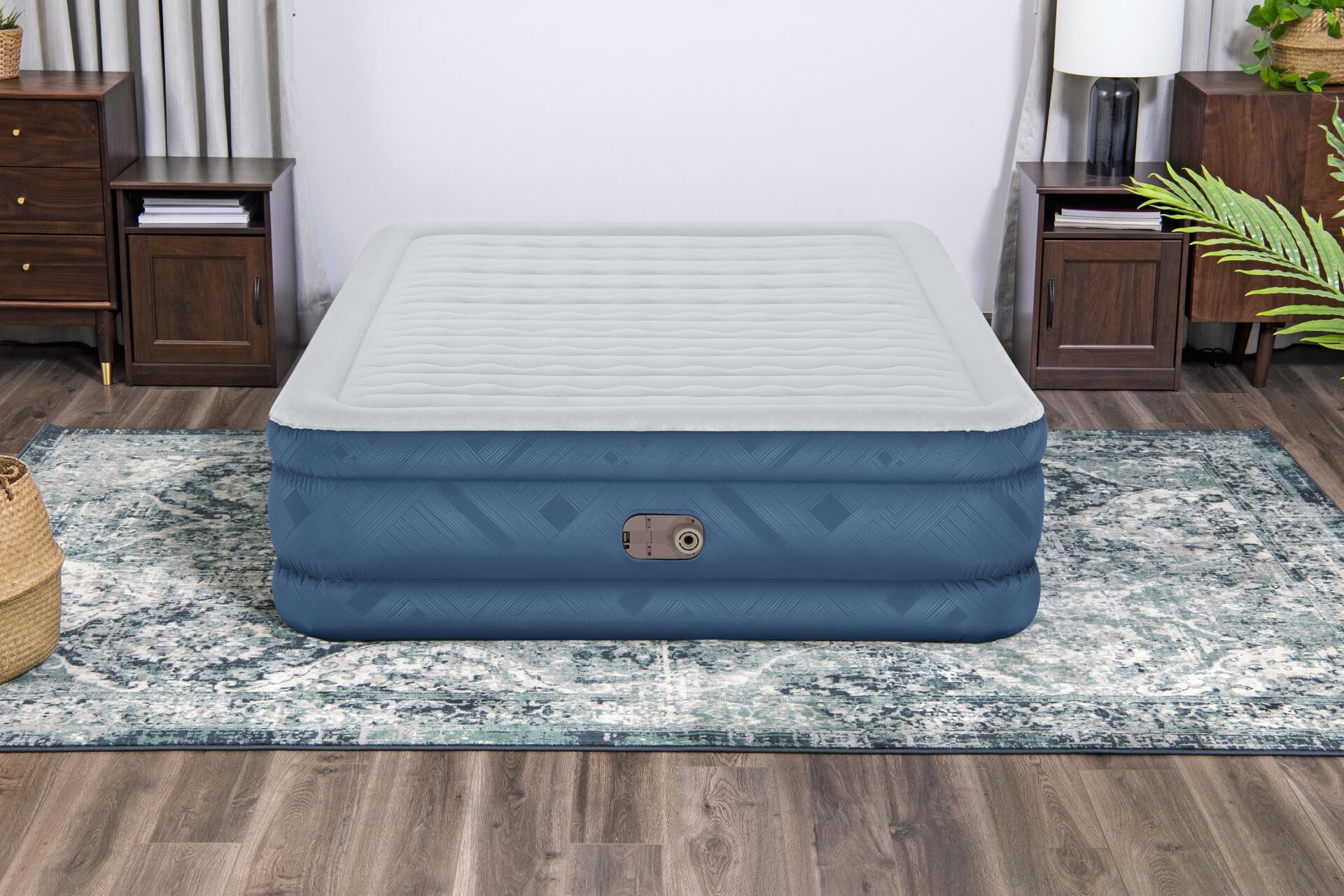 Bestway® 69075 Fortech™ Snugable Top™ Geniş Çift Kişilik Şişme Yatak, Elektrikli Entegre Şişirme Aparatı ve Antimikrobiyal Kaplama 2.03 m x 1.52 m x 46 cm