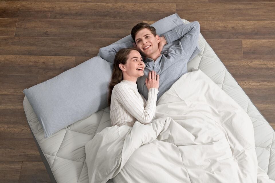 Bestway®  Fortech® Duvet Top Geniş Çift Kişilik Şişme Yatak ve Elektrikli Entegre Şişirme Aparatı 2.03 m x 1.52 m x 51 cm