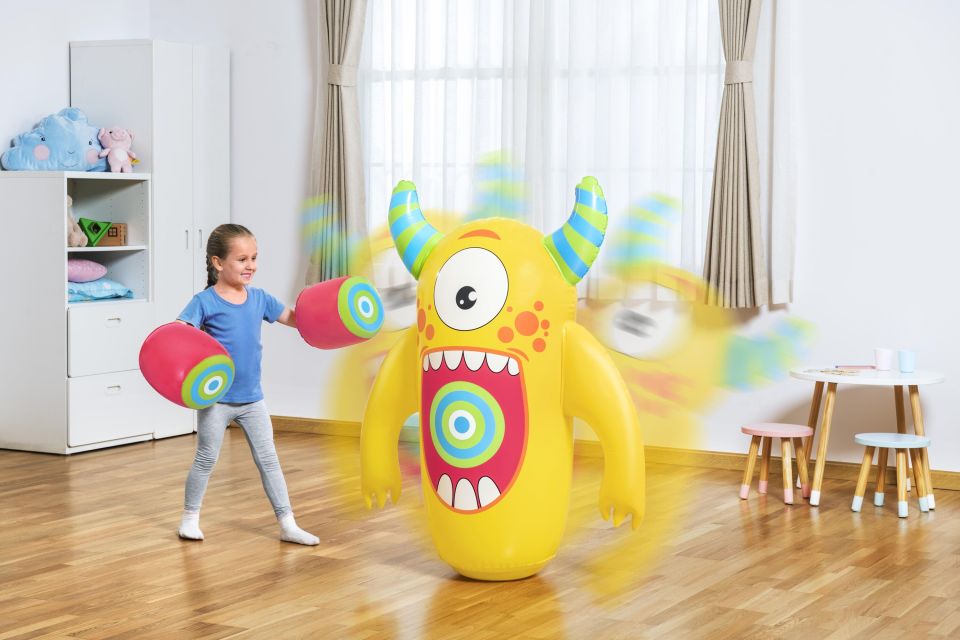 Bestway® 52545 Monster Knockout Bop Bag™ Hacıyatmaz ve Boks Eldivenleri