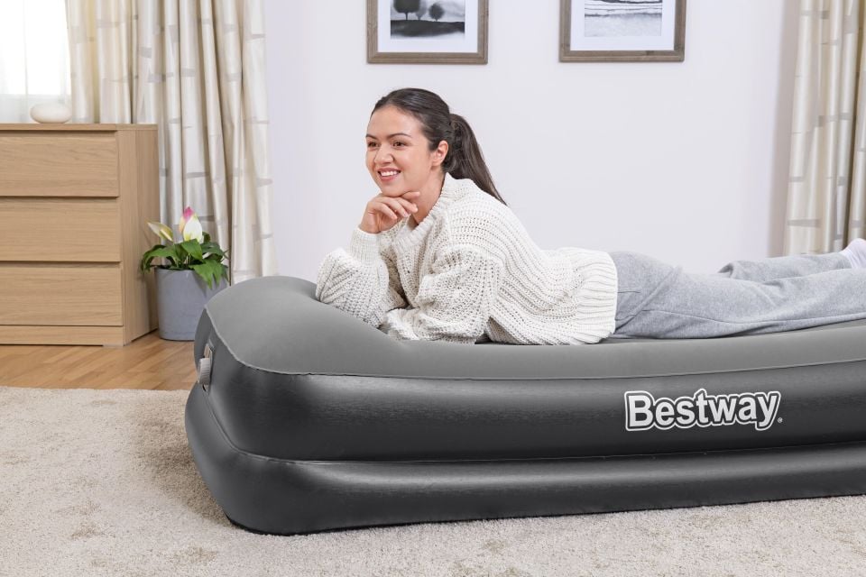 Bestway® 67401 Tritech™ Geniş Tek Kişilik Şişme Yatak, Entegre Elektrikli Şişirme Aparatı ve Antimikrobiyal Kaplama 1.91 m x 97 cm x 46 cm