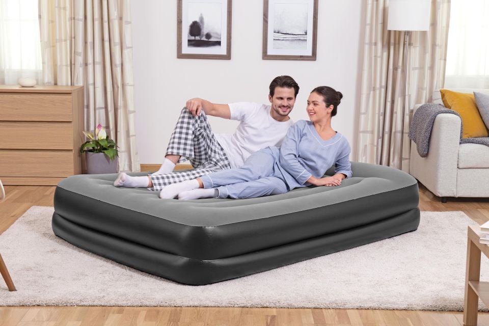 Bestway® 67403 Tritech™ Geniş Çift Kişilik Şişme Yatak, Entegre Elektrikli Şişirme Aparatı ve Antimikrobiyal Kaplama 2.03 m x 1.52 m x 46 cm
