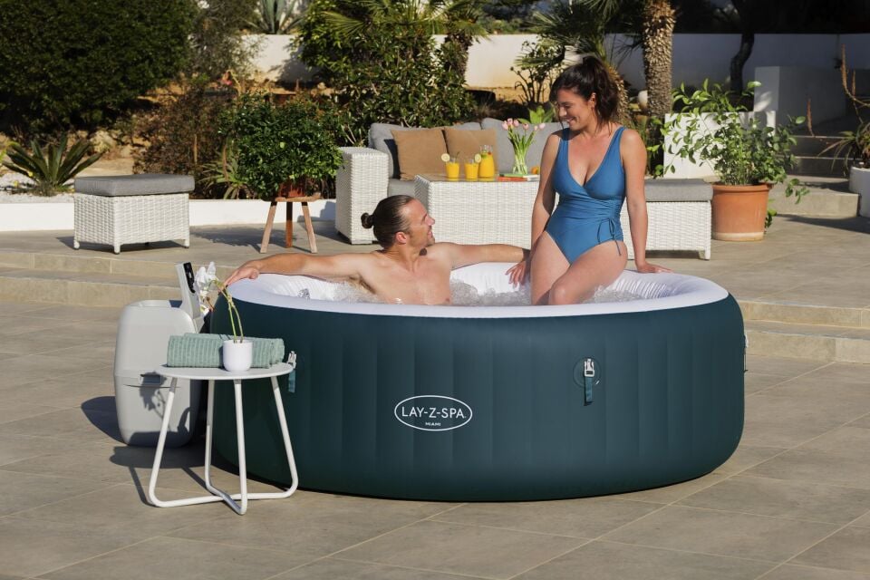 Lay-Z-Spa 6001D Miami AirJet  Enerji Tasarruflu Şişme Spa Havuzu,4-6 kişilik