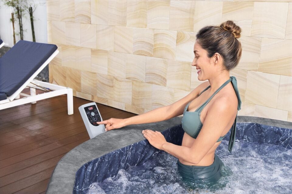 Lay-Z-Spa® Carrara Smart AirJet™ 6001V Enerji Tasarruflu Şişme Spa Havuzu, Mobil Uygulama Kontrollü, 4-6 kişilik