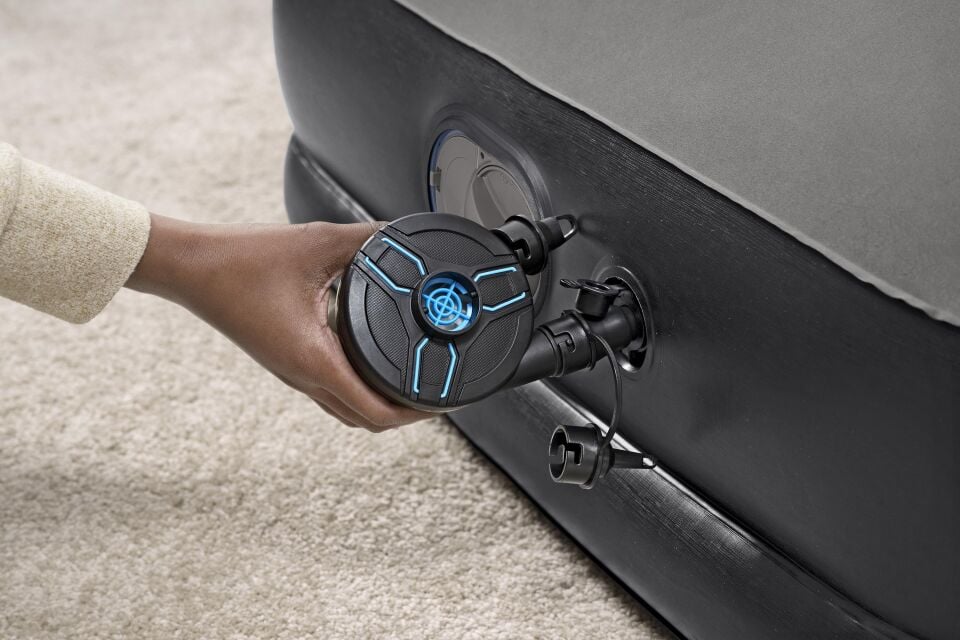 Bestway® Tritech® Geniş Çift Kişilik Şişme Yatak ve USB'li Entegre Şişirme Aparatlı 2.03 m x 1.52 m x 36 cm