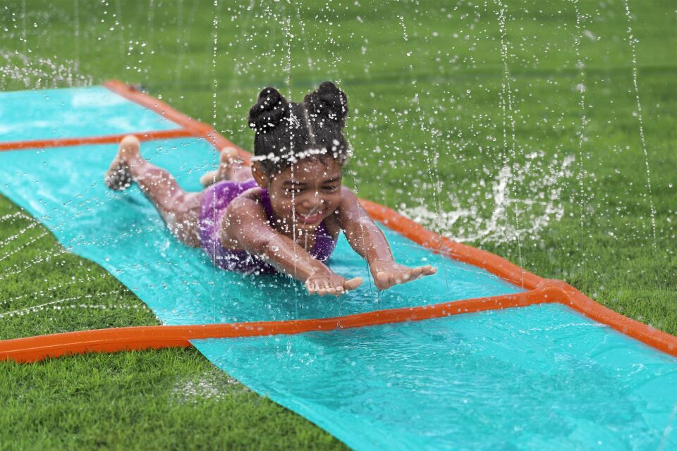 H2OGO! 52718® 4.88 m StompBlast™ Tekli Su Kaydırak Matı