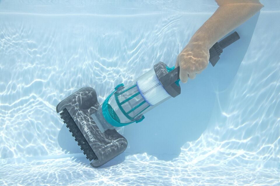 Bestway® 58946 AquaGrip™ Şarjlı Elde Taşıma Havuz Süpürge