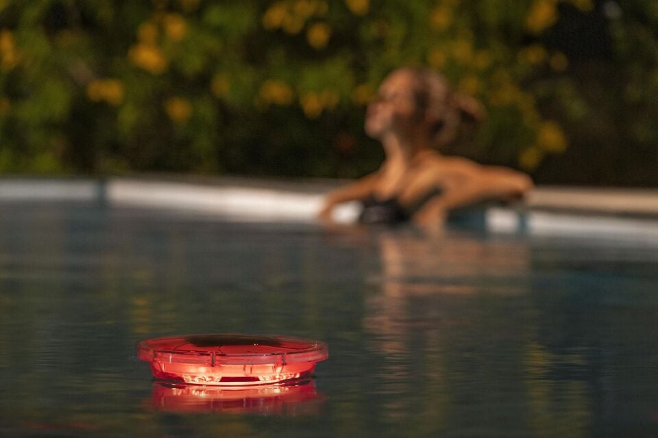 Bestway® 58943 SolarGlow LED Kimyasal Dağıtıcı