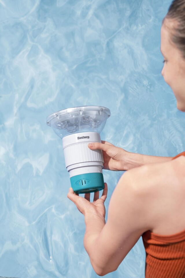 Bestway® 58943 SolarGlow LED Kimyasal Dağıtıcı