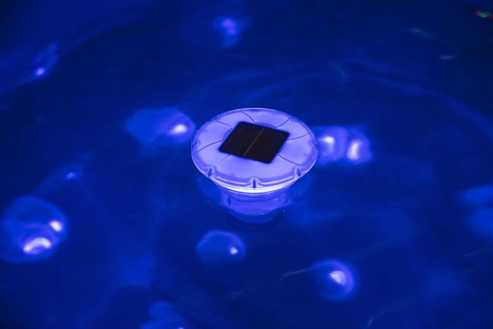 Bestway® 58943 SolarGlow LED Kimyasal Dağıtıcı