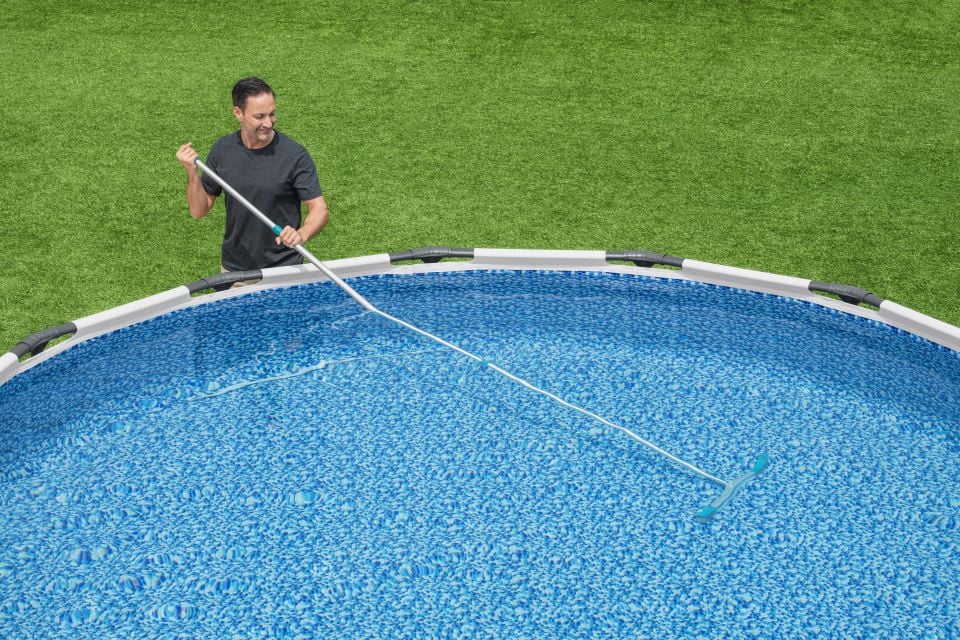 Flowclear™ AquaBroom™ 58658 Havuz Temizlik Fırçası
