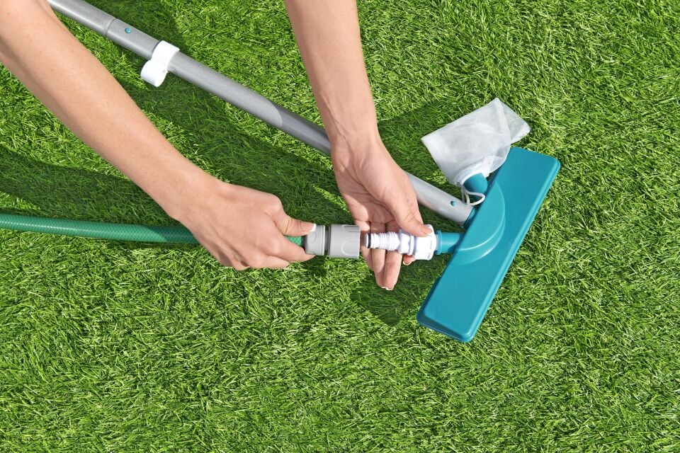 Bestway® 58794 AquaClear™ Havuz Bakım Seti - Vakum, Süzgü Kepçe, Flatör, Test Şeritleri, Tamir Yamaları