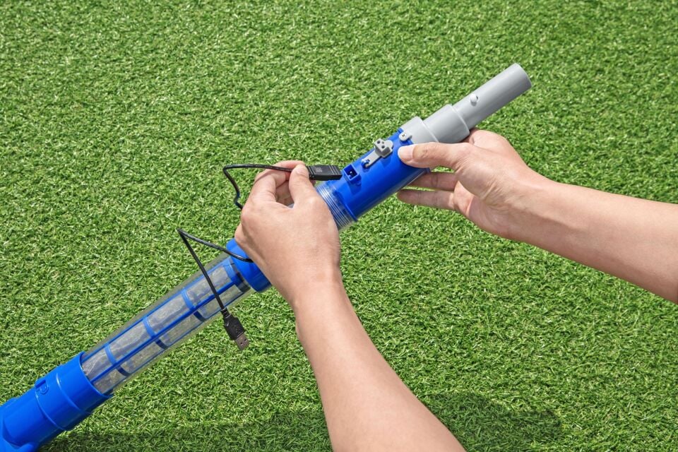 Bestway 58649 Flowclear AquaSurge™ Şarjlı Havuz Vakum Süpürge