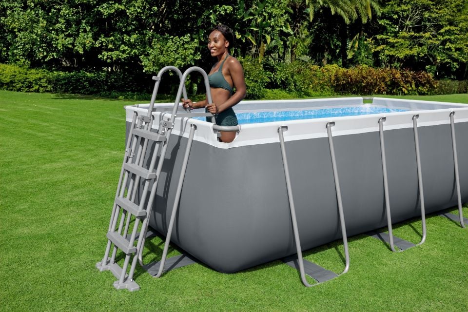 Bestway® Steel Pro MAX™ Above Ground Pool Set 4.12 m x 2.01 m x 1.22 m