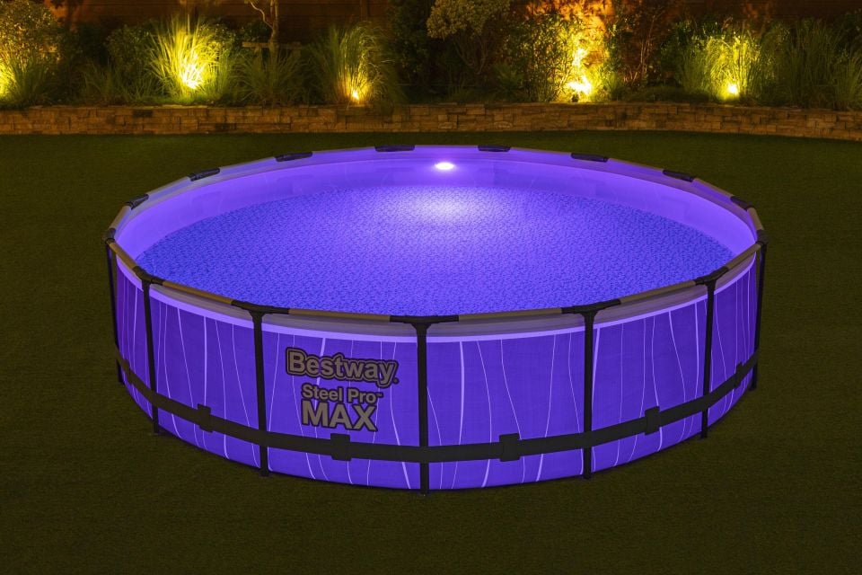 Bestway® 561GD Steel Pro MAX™ LED Işıklandırmalı Prefabrik Yer Üstü Çember Havuz Seti 4.57 m x 1.07 m